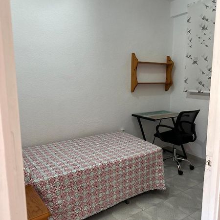 Apartamento Almeria Centrico Luaran gambar